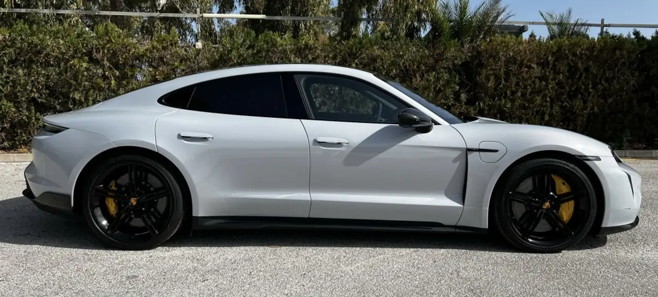 Porsche Taycan GTS