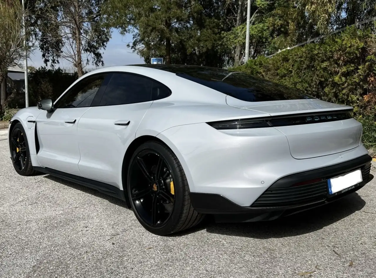 Porsche Taycan GTS